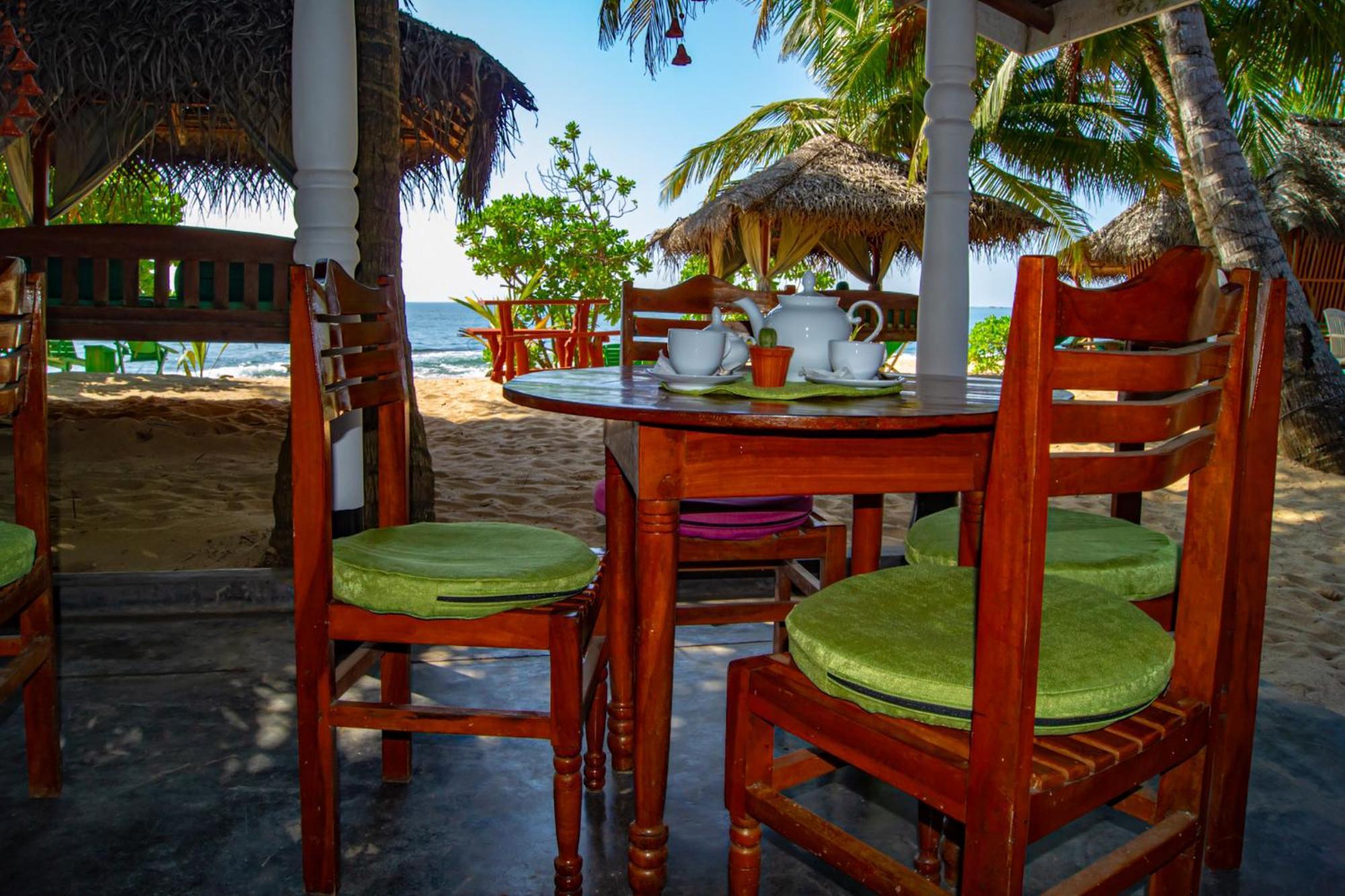 Ibisbird Beach Bungalow Tangalle Exterior foto